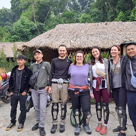 Homestay Field - Bungalow, Ha Giang Loop Tour, Motorbikes Rental Екстериор снимка