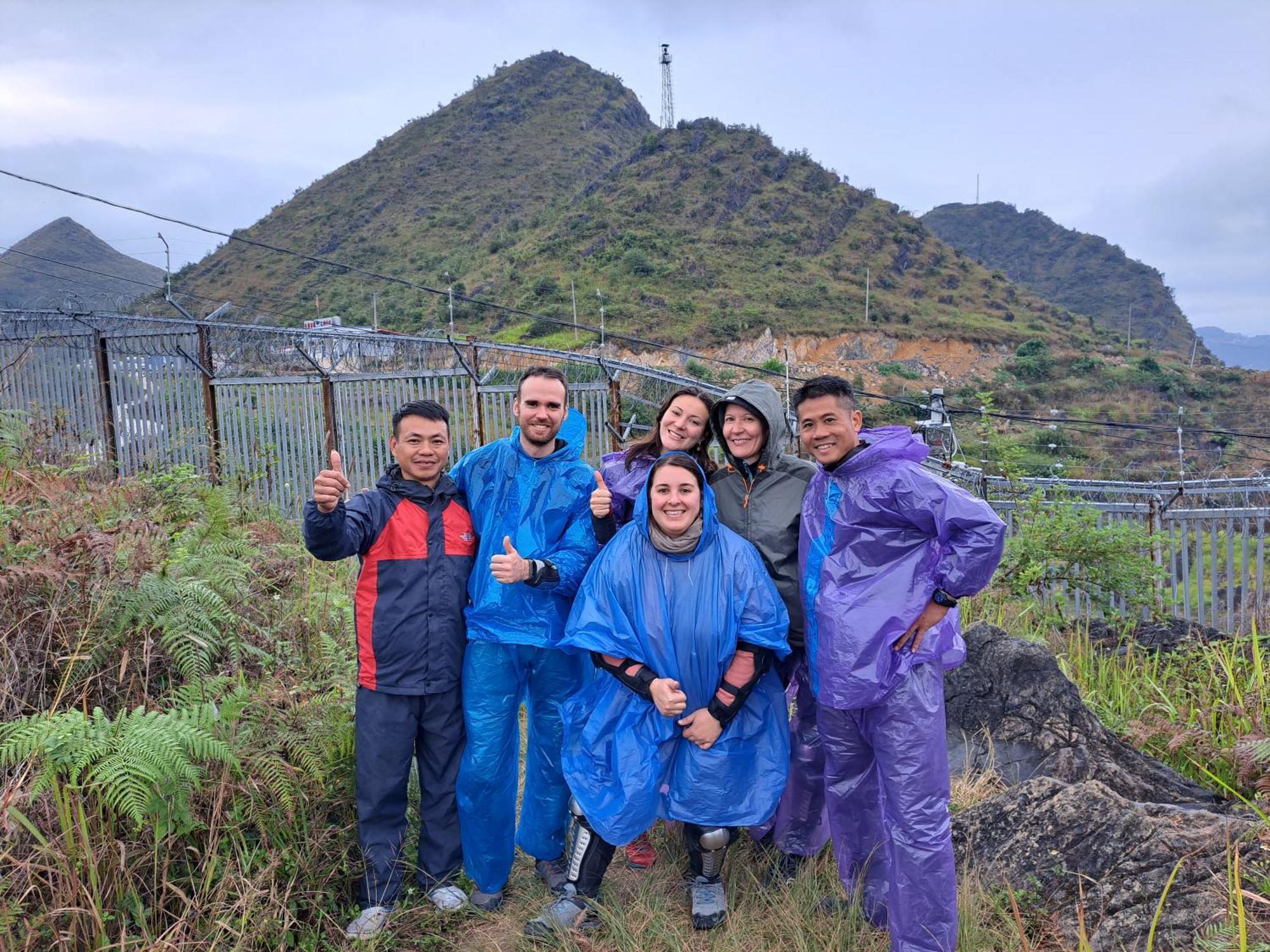 Homestay Field - Bungalow, Ha Giang Loop Tour, Motorbikes Rental Екстериор снимка